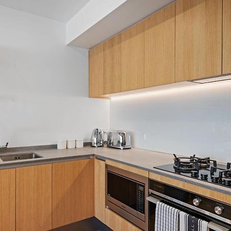 Winona Of Wanaka - Luxury Lakefront Apartment Buitenkant foto