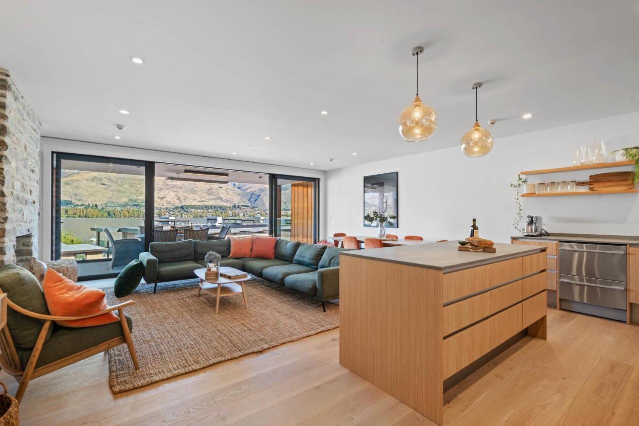 Winona Of Wanaka - Luxury Lakefront Apartment Buitenkant foto