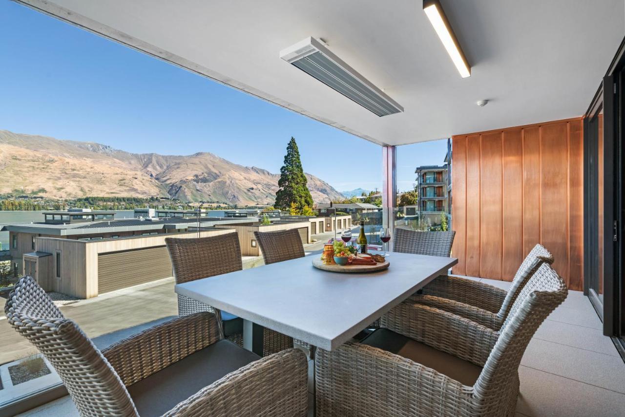 Winona Of Wanaka - Luxury Lakefront Apartment Buitenkant foto