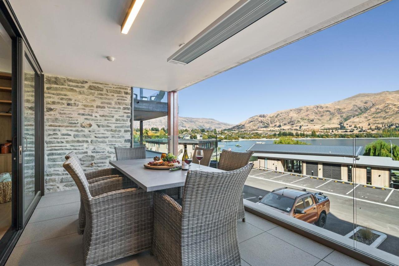 Winona Of Wanaka - Luxury Lakefront Apartment Buitenkant foto
